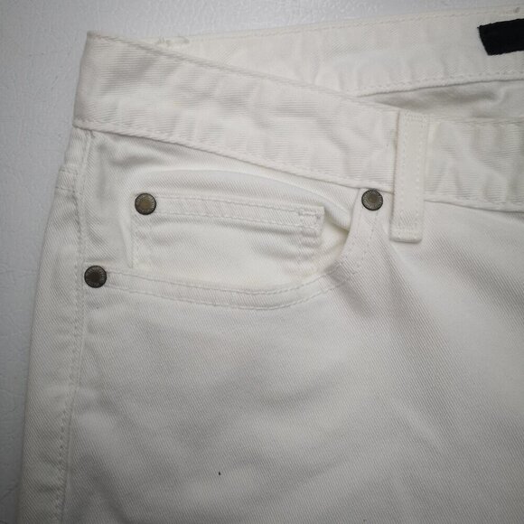 Calvin Klein Jeans Ladies Size 12 White Zipper & Button Closure Capri Pants - Picture 12 of 16